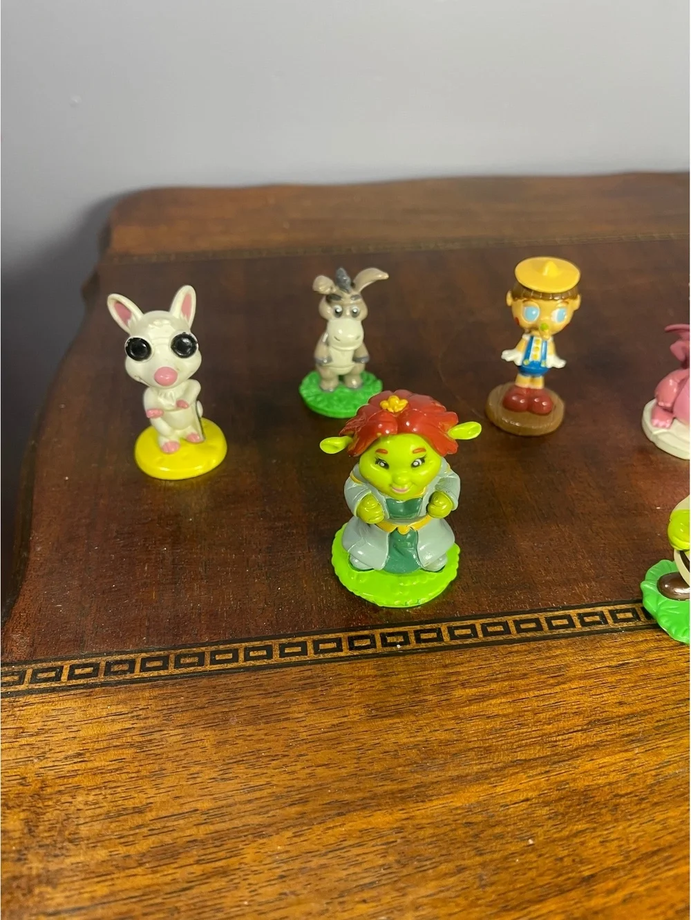 Shrek Miniature Character Figurine Set - 9 Pieces